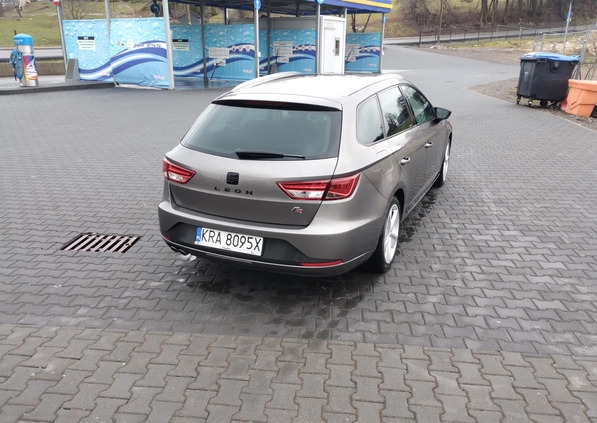 Seat Leon cena 52900 przebieg: 164868, rok produkcji 2015 z Końskie małe 22